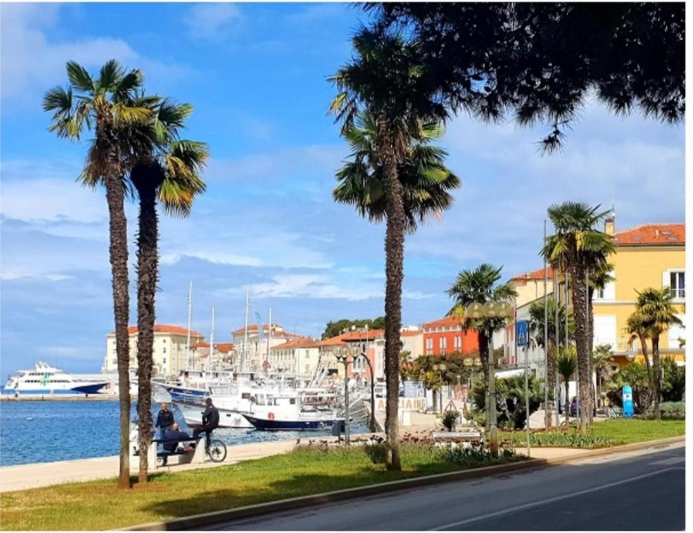 Apartmani Memic 100 M Do Plaze, Apartments Memic Only 100M From Beach Porec Esterno foto