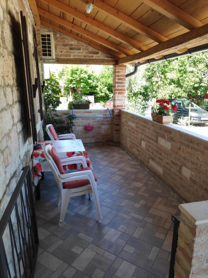 Apartmani Memic 100 M Do Plaze, Apartments Memic Only 100M From Beach Porec Esterno foto