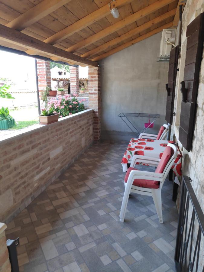 Apartmani Memic 100 M Do Plaze, Apartments Memic Only 100M From Beach Porec Esterno foto