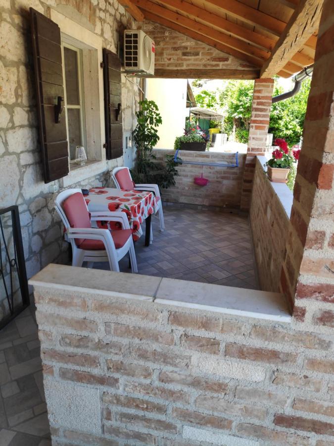 Apartmani Memic 100 M Do Plaze, Apartments Memic Only 100M From Beach Porec Esterno foto
