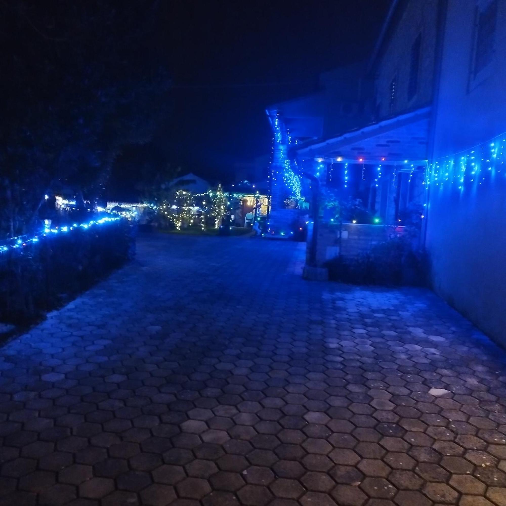 Apartmani Memic 100 M Do Plaze, Apartments Memic Only 100M From Beach Porec Esterno foto