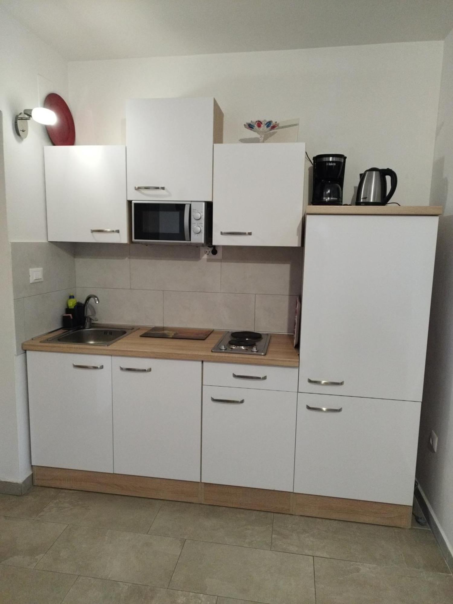 Apartmani Memic 100 M Do Plaze, Apartments Memic Only 100M From Beach Porec Esterno foto