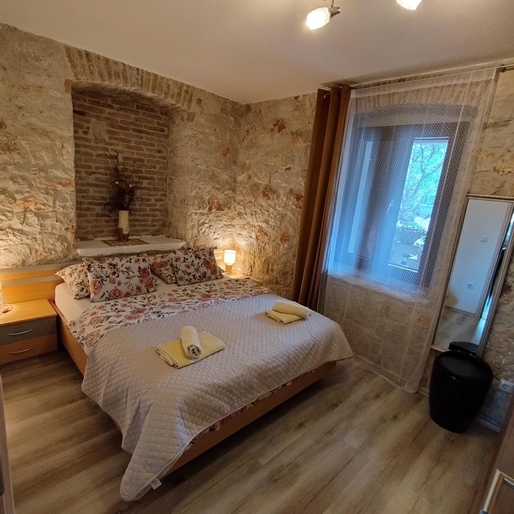 Apartmani Memic 100 M Do Plaze, Apartments Memic Only 100M From Beach Porec Esterno foto