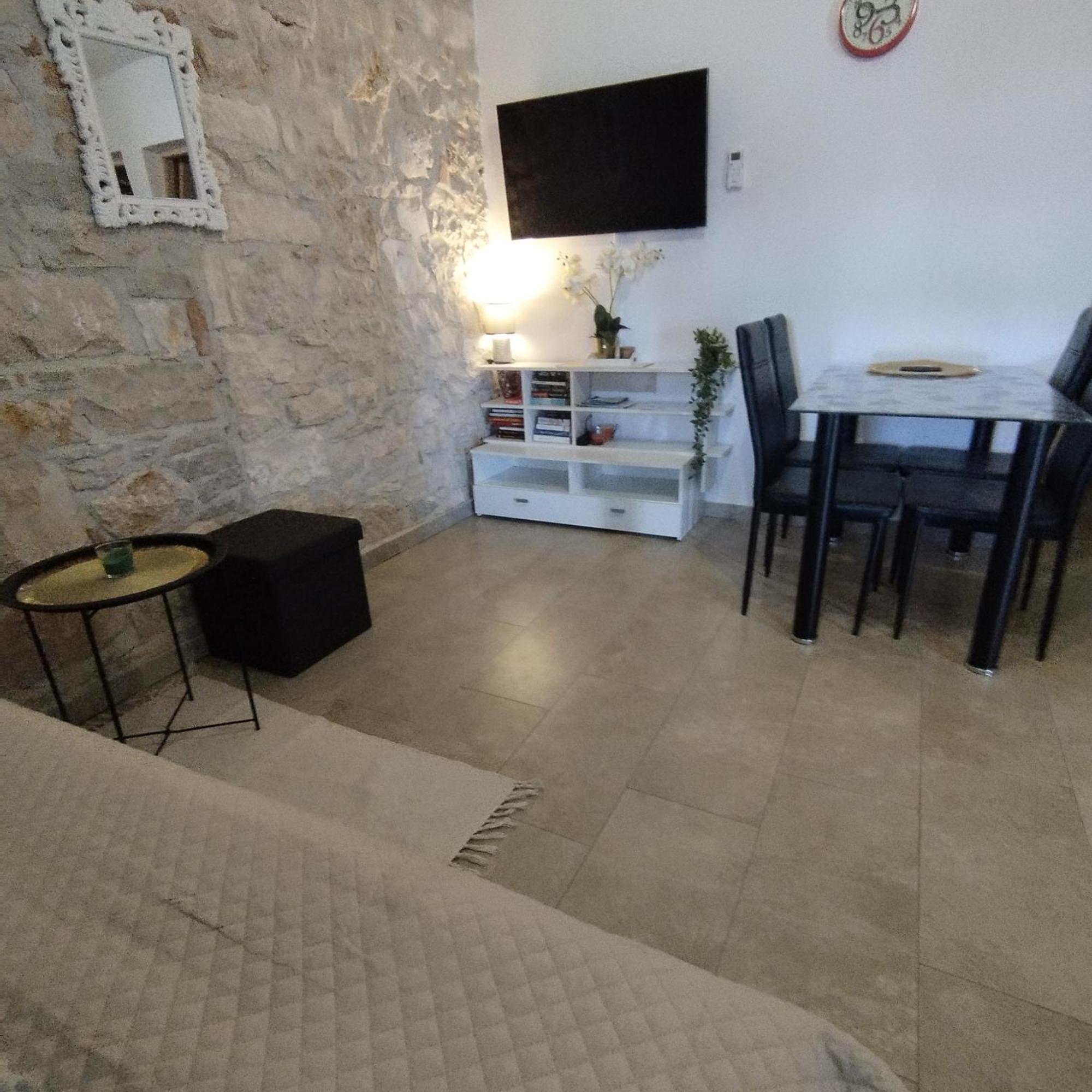 Apartmani Memic 100 M Do Plaze, Apartments Memic Only 100M From Beach Porec Esterno foto