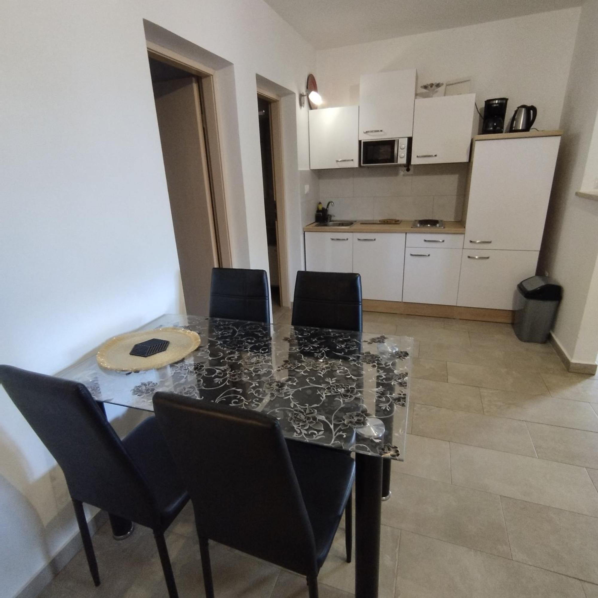Apartmani Memic 100 M Do Plaze, Apartments Memic Only 100M From Beach Porec Esterno foto