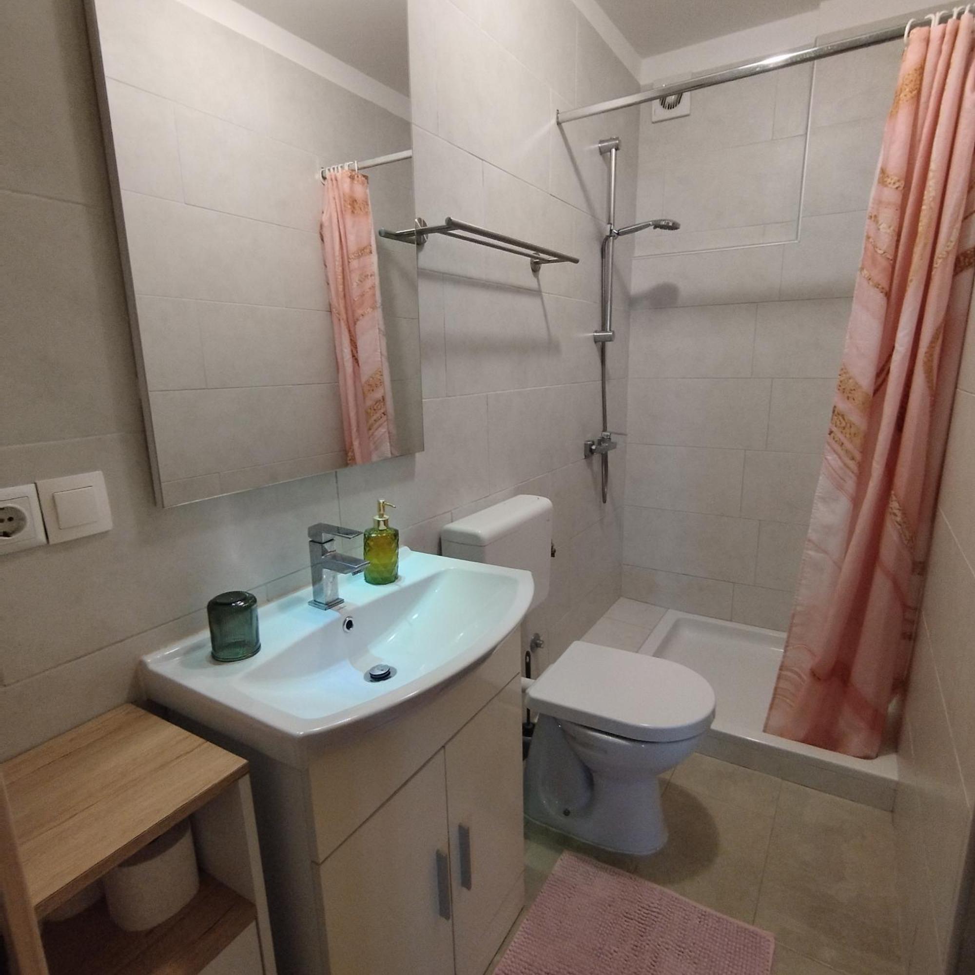 Apartmani Memic 100 M Do Plaze, Apartments Memic Only 100M From Beach Porec Esterno foto