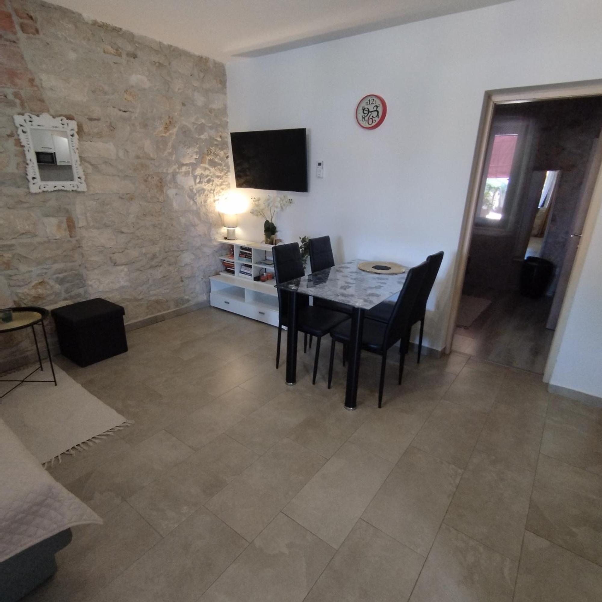 Apartmani Memic 100 M Do Plaze, Apartments Memic Only 100M From Beach Porec Esterno foto